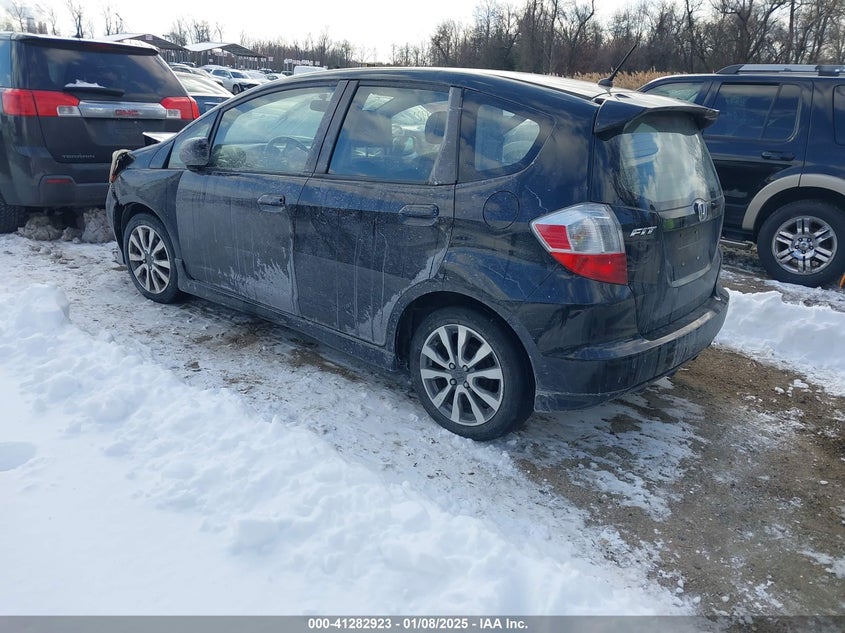 2012 HONDA FIT VIN: JHMGE8G51CS000502