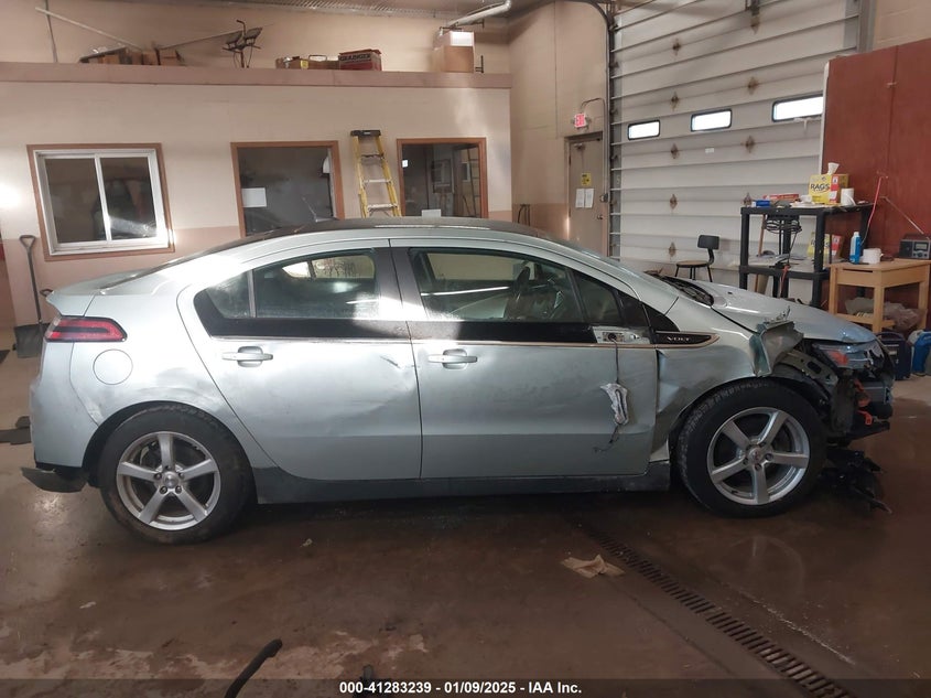 2012 CHEVROLET VOLT VIN: 1G1RB6E4XCU108437