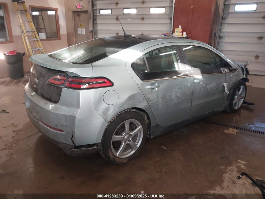 2012 CHEVROLET VOLT VIN: 1G1RB6E4XCU108437
