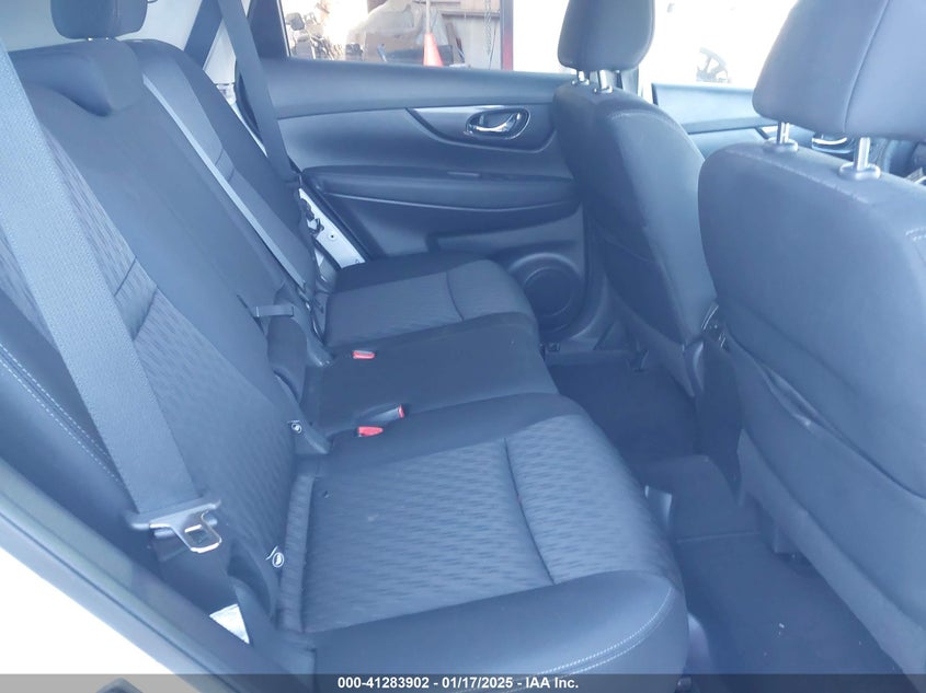 2020 NISSAN ROGUE SV FWD - KNMAT2MT1LP525432