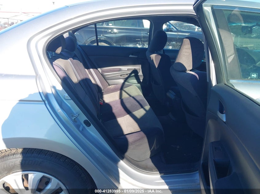 2009 HONDA ACCORD VIN: 1HGCP26339A028518