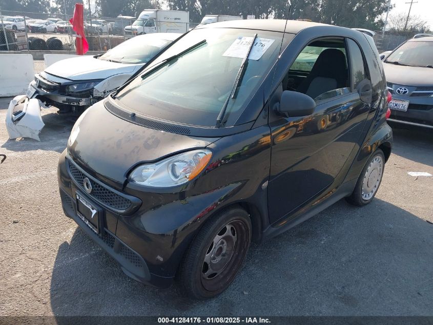 VIN WMEEJ3BA9FK814401 2015 SMART FORTWO no.2