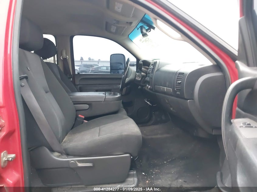 2011 CHEVROLET SILVERADO 1500 VIN: 3GCPKSEA5BG164588