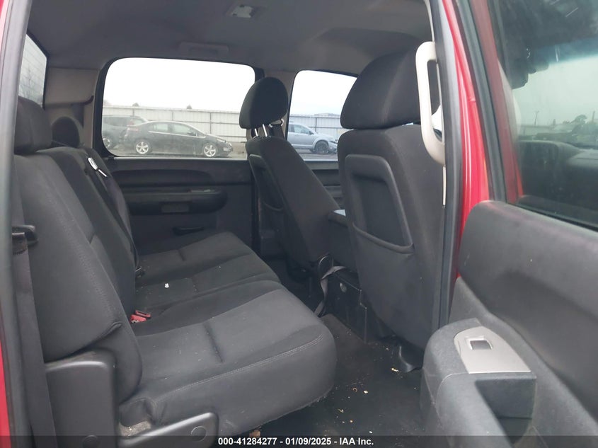 2011 CHEVROLET SILVERADO 1500 VIN: 3GCPKSEA5BG164588