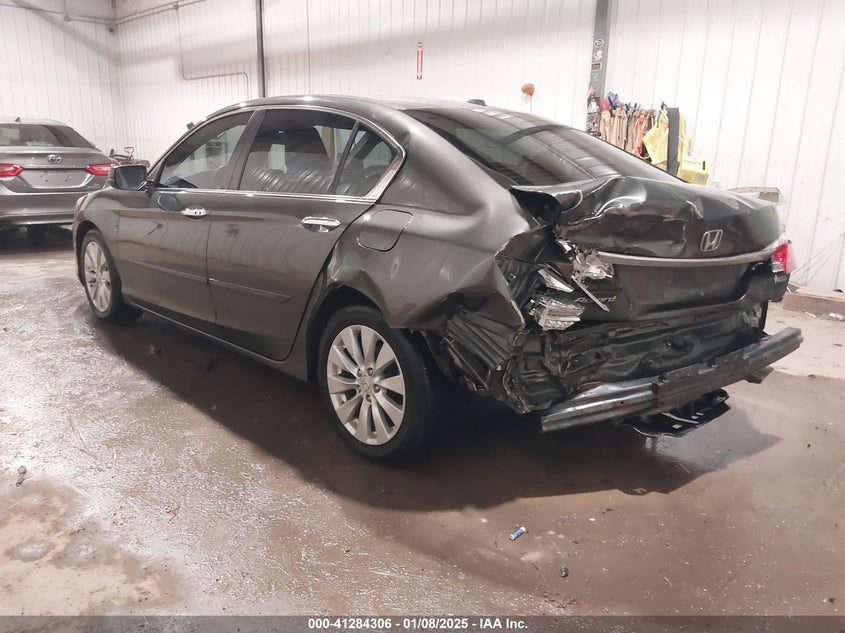 2014 HONDA ACCORD VIN: 1HGCR2F82EA022225