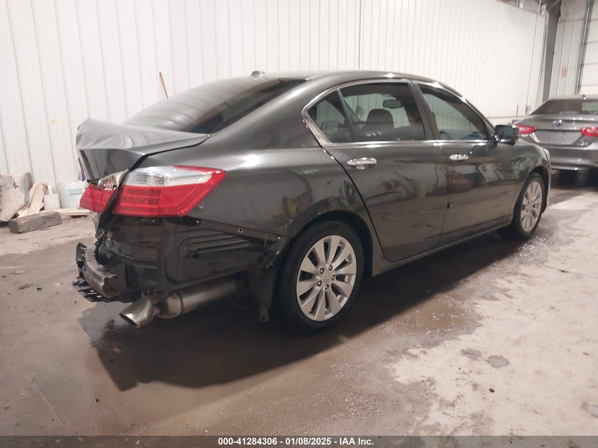 2014 HONDA ACCORD VIN: 1HGCR2F82EA022225