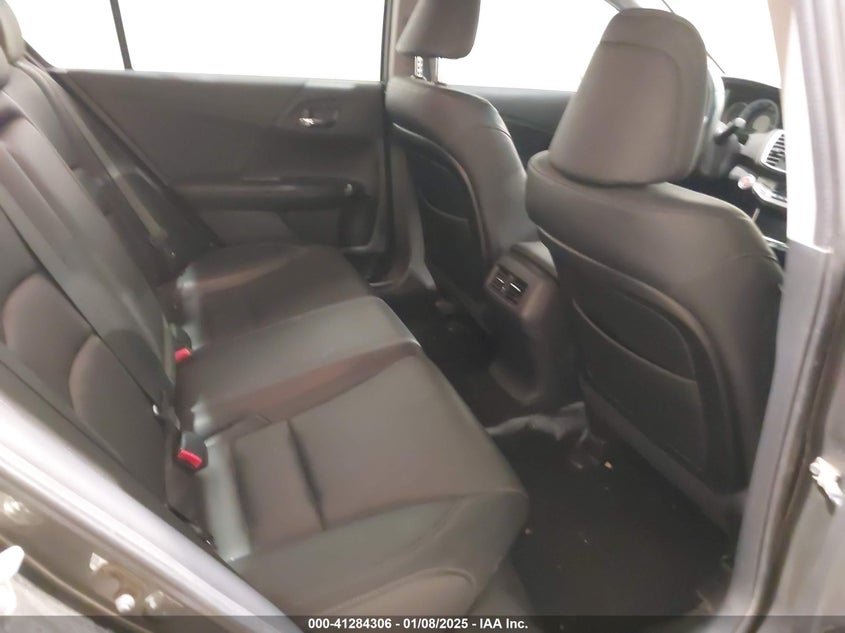 2014 HONDA ACCORD VIN: 1HGCR2F82EA022225