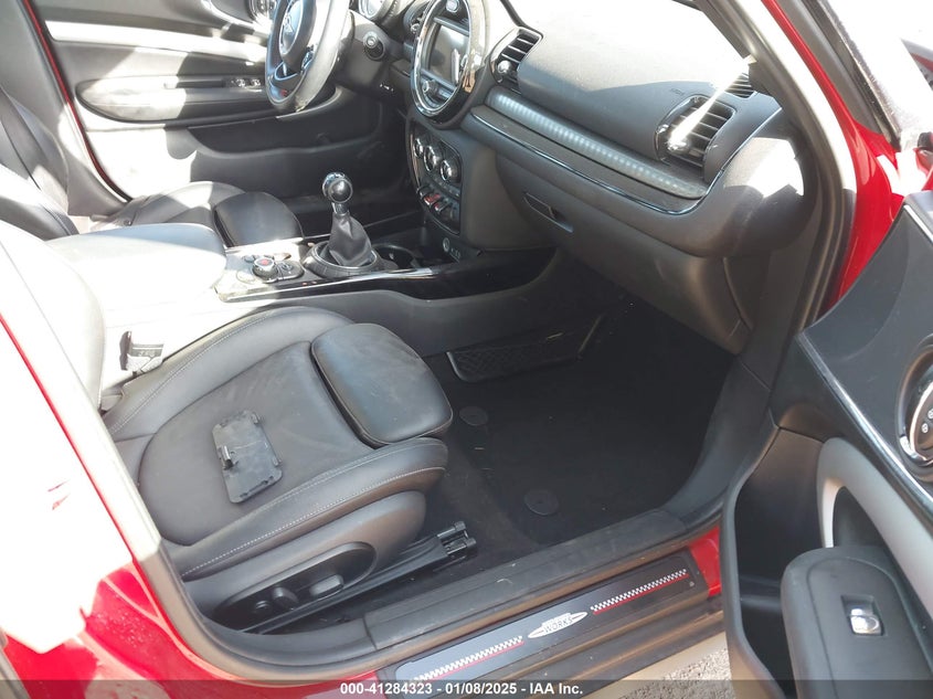 2016 MINI CLUBMAN VIN: WMWLN9C52G2B31794