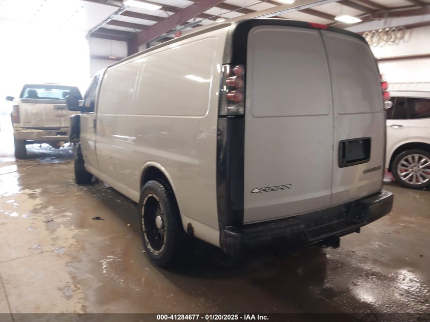2006 Chevrolet Express Work Van grey van gasoline 1GCGG25V161129717 photo #4