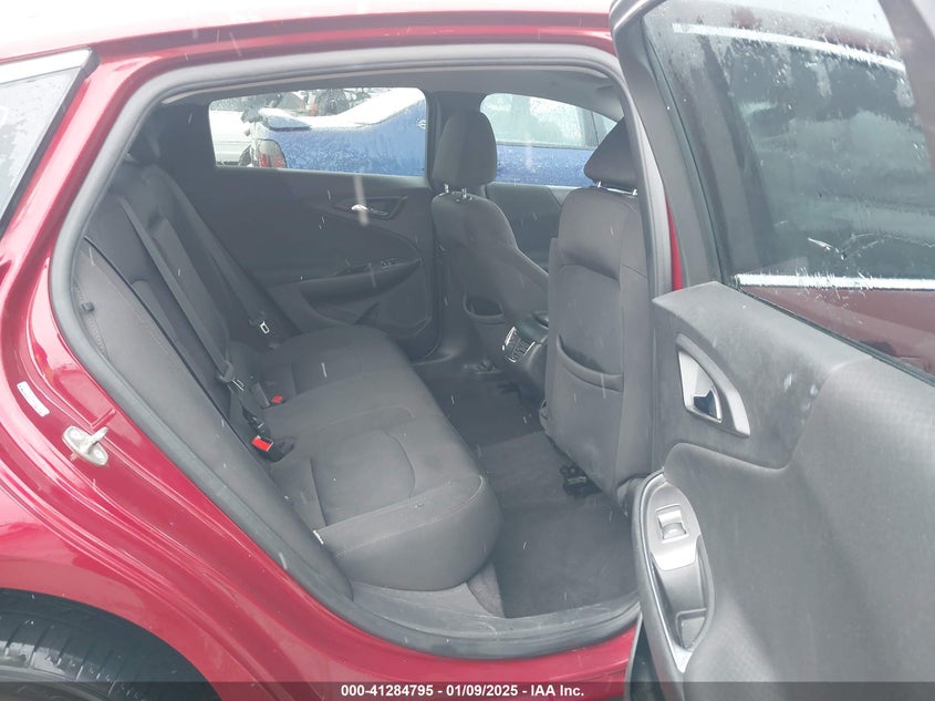 2018 CHEVROLET MALIBU VIN: 1G1ZD5ST3JF163720