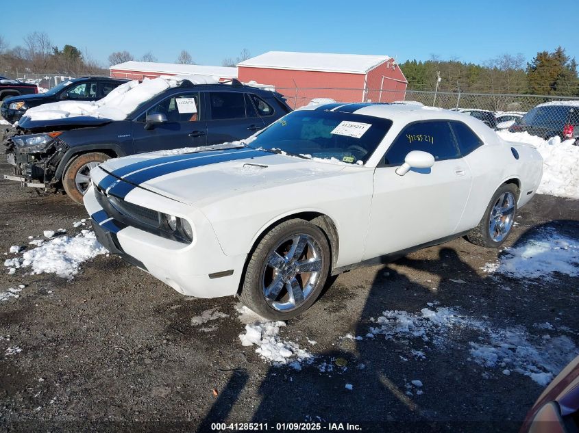 VIN 2C3CDYAG6DH704530 2013 Dodge Challenger, Sxt no.2