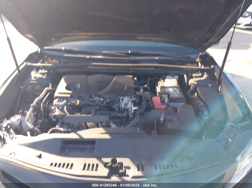 2019 TOYOTA CAMRY VIN: 4T1B11HK5KU212045