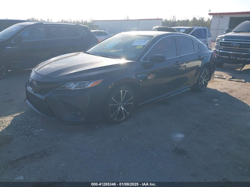 2019 TOYOTA CAMRY VIN: 4T1B11HK5KU212045