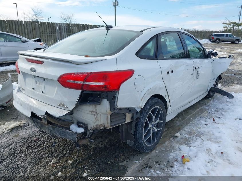 VIN 1FADP3F23FL334690 2015 Ford Focus, SE no.4