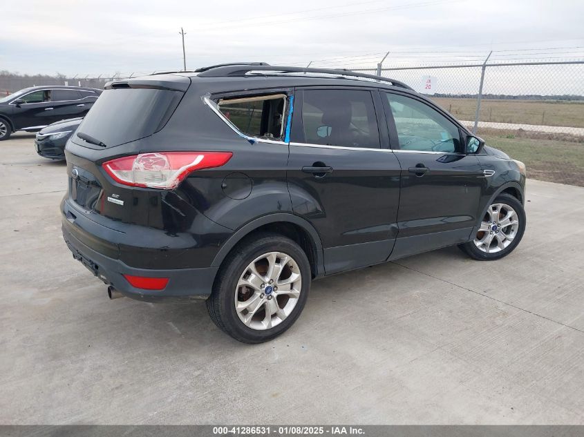 VIN 1FMCU0G90DUB70200 2013 FORD ESCAPE no.4