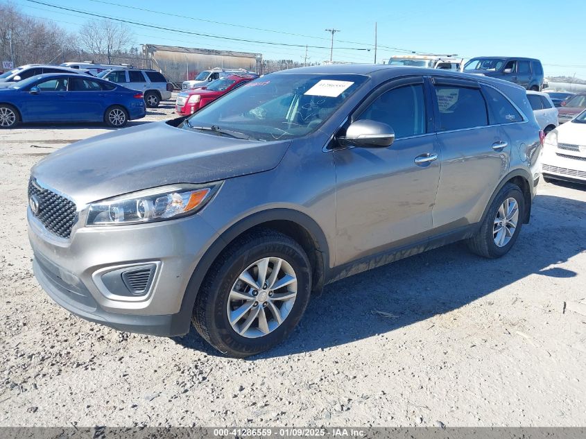 VIN 5XYPG4A30GG166873 2016 KIA SORENTO no.2