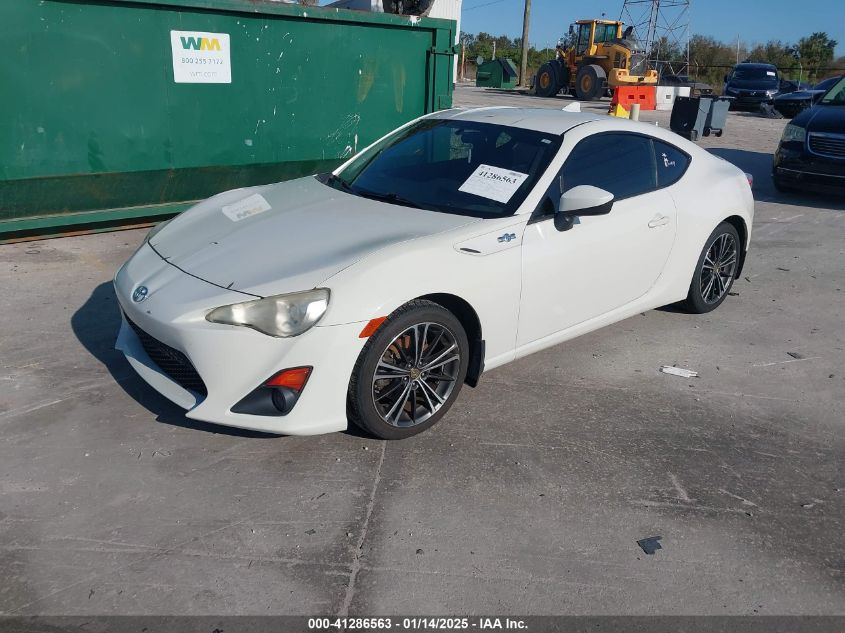 VIN JF1ZNAA17G9708053 2016 SCION FR-S no.2