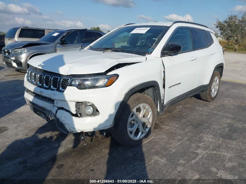 VIN 3C4NJDBN0RT604330 2024 Jeep Compass, Latitude 4X4 no.2