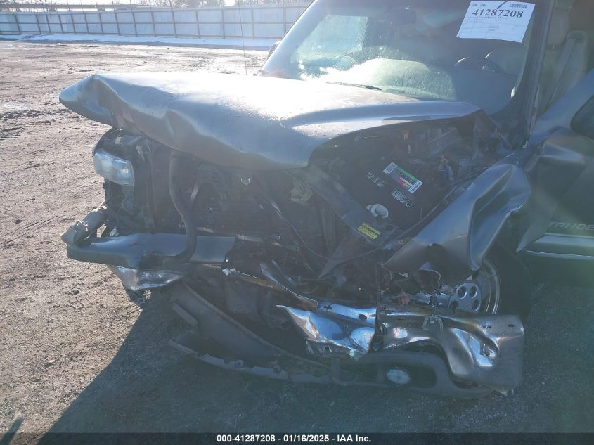 2000 Chevrolet Tahoe K1500 VIN: 1GNEK13TBYJ116703 Lot: 41287208