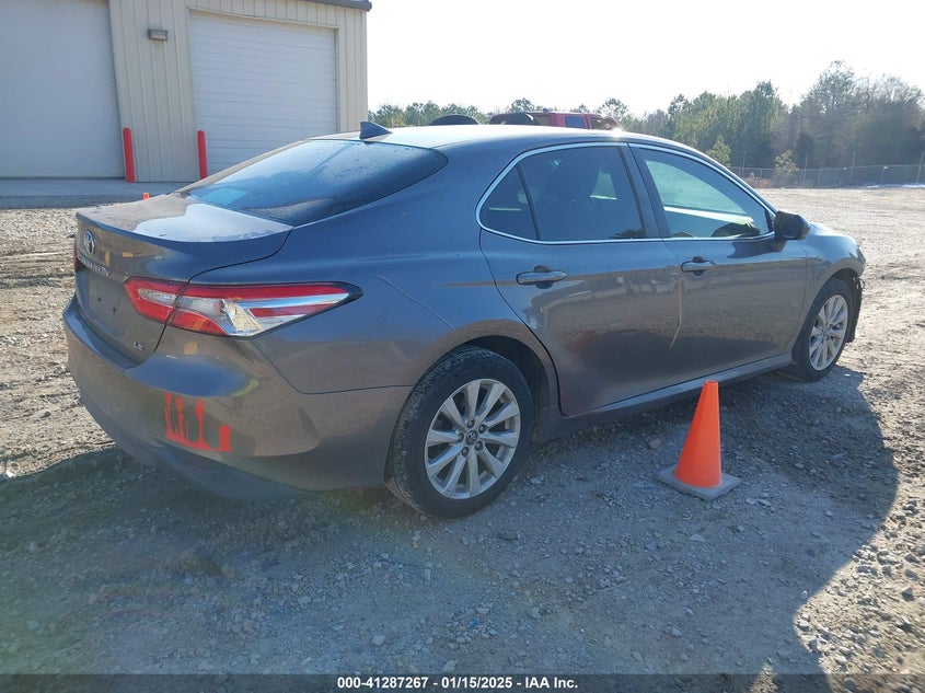 2019 TOYOTA CAMRY VIN: 4T1B11HK6KU725319