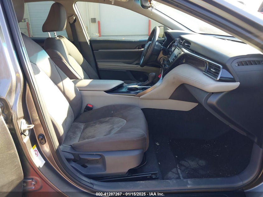 2019 TOYOTA CAMRY VIN: 4T1B11HK6KU725319