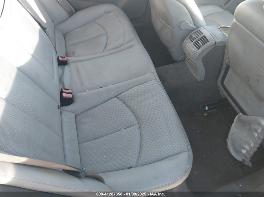 2007 MERCEDES-BENZ E 350 VIN: WDBUF56X27B116220
