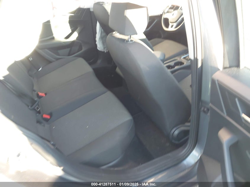 2019 VOLKSWAGEN JETTA VIN: 3VWCB7BU6KM271030