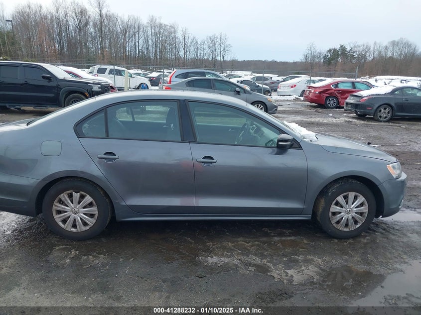 2014 VOLKSWAGEN JETTA 2.0L S - 3VW2K7AJ2EM429919