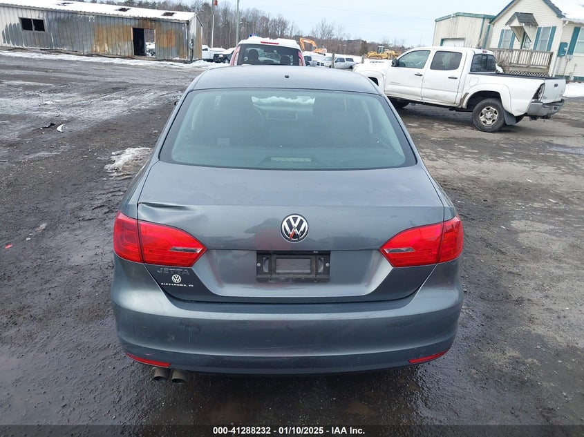 2014 VOLKSWAGEN JETTA 2.0L S - 3VW2K7AJ2EM429919