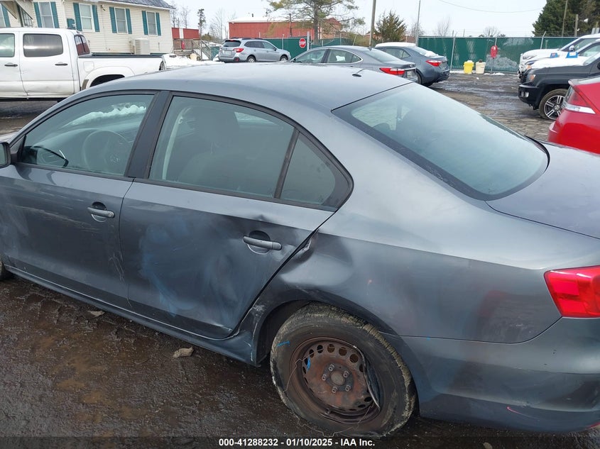 2014 VOLKSWAGEN JETTA 2.0L S - 3VW2K7AJ2EM429919