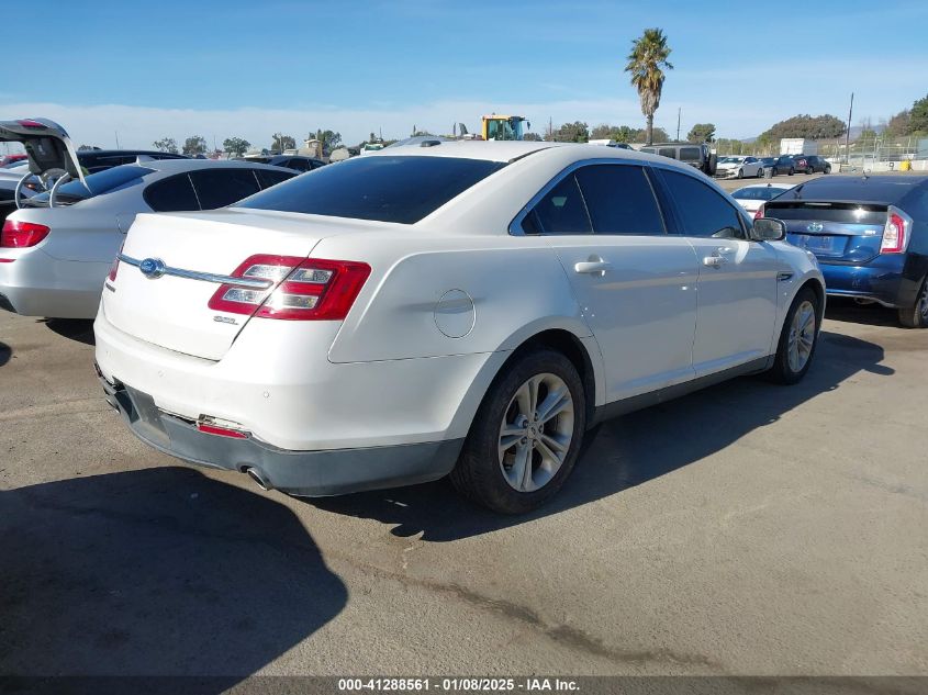 VIN 1FAHP2E85FG122562 2015 FORD TAURUS no.4