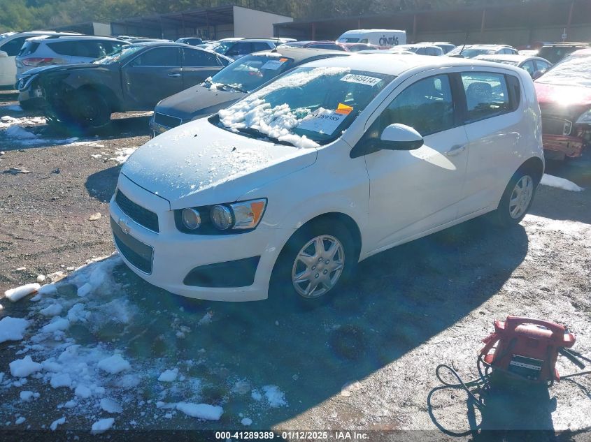 VIN 1G1JA6SH1F4188254 2015 CHEVROLET SONIC no.2