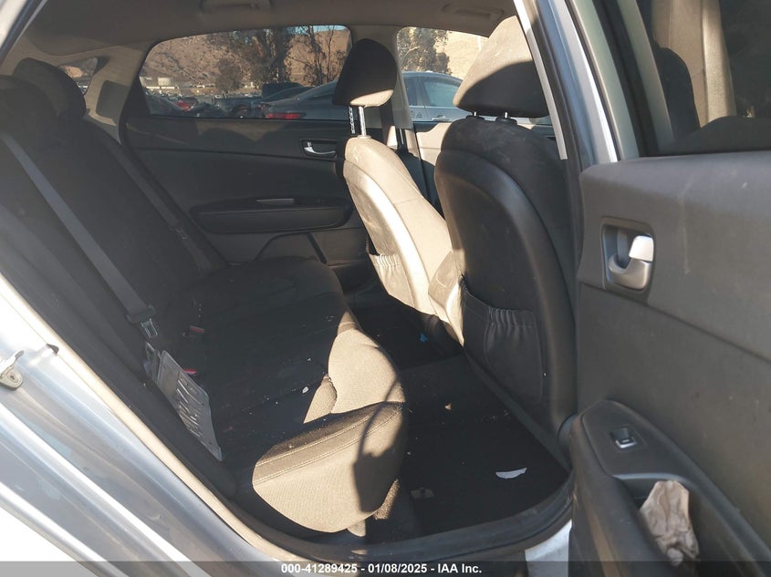 2017 KIA OPTIMA VIN: KNAGT4L37H5173982