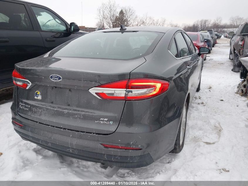 VIN 3FA6P0LU1KR112657 2019 Ford Fusion, Hybrid SE no.4