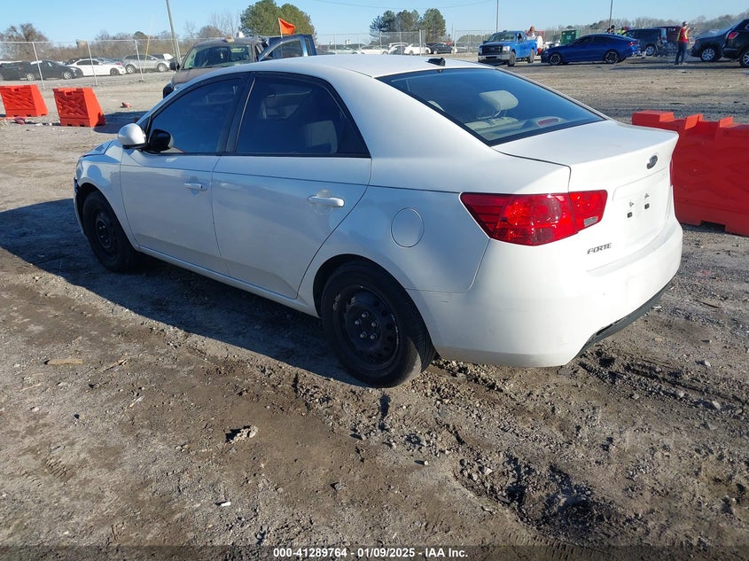 2013 KIA FORTE VIN: KNAFT4A28D5655571