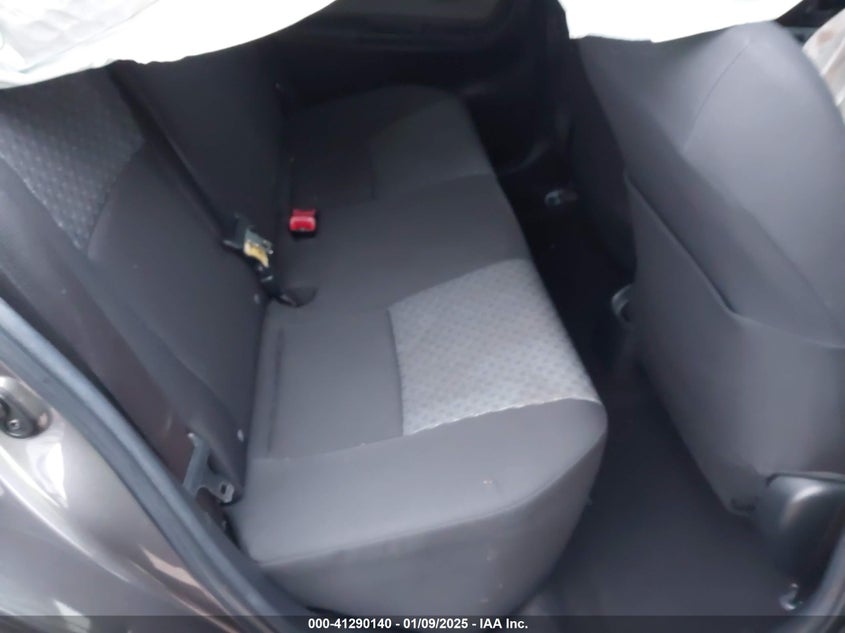 2017 TOYOTA YARIS VIN: VNKKTUD31HA082801