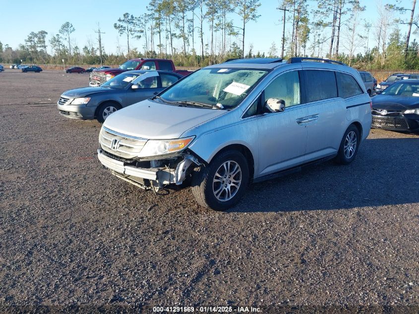 VIN 5FNRL5H64DB090555 2013 HONDA ODYSSEY no.2