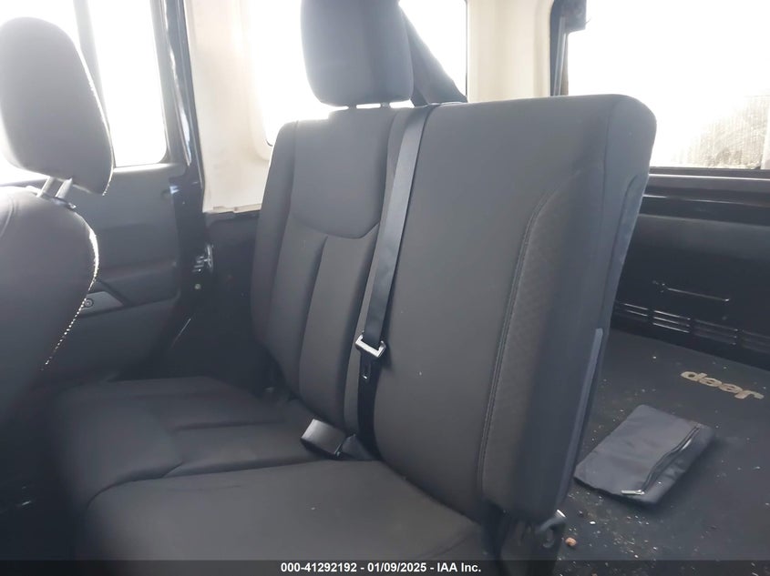 2015 JEEP WRANGLER UNLIMITED SPORT - 1C4HJWDG0FL675851