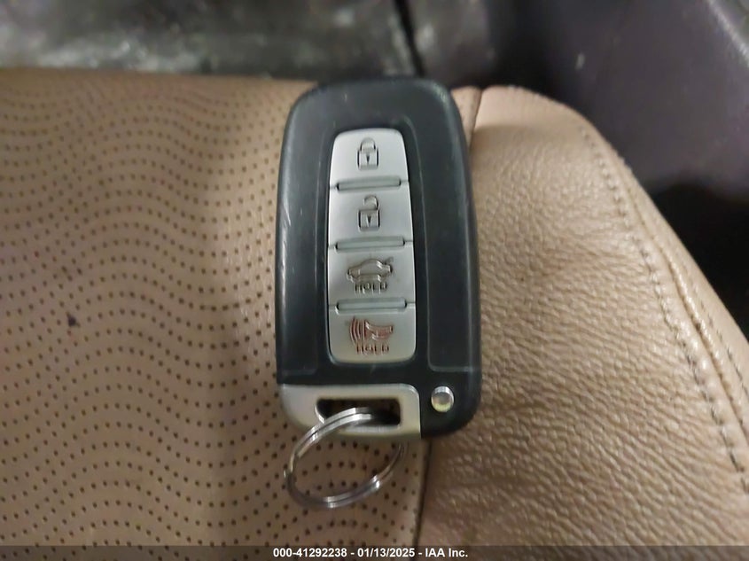 2011 HYUNDAI ELANTRA VIN: KMHDH4AE9BU156220