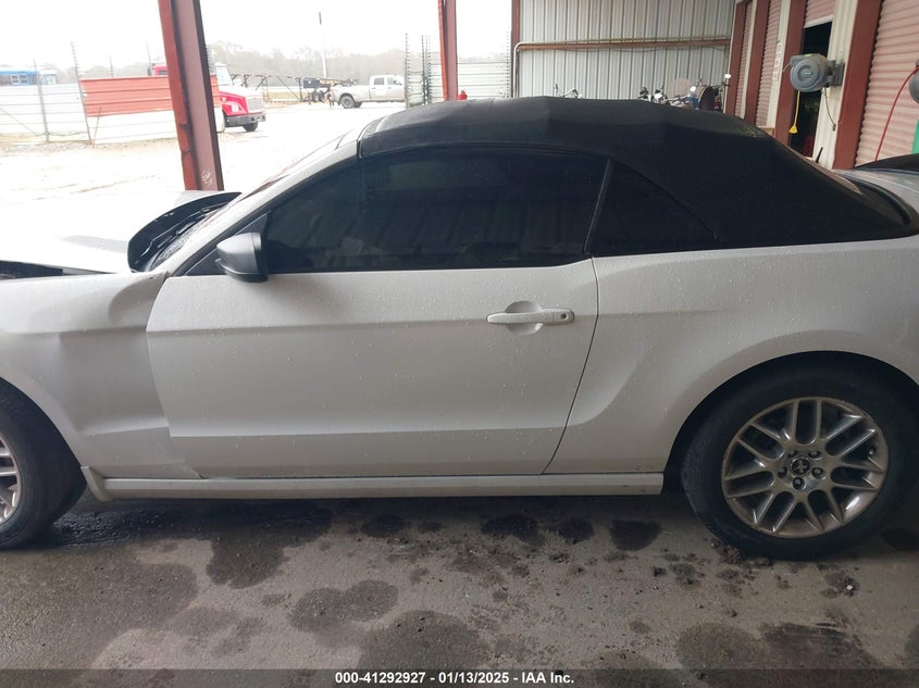 2014 FORD MUSTANG VIN: 1ZVBP8EM9E5220114