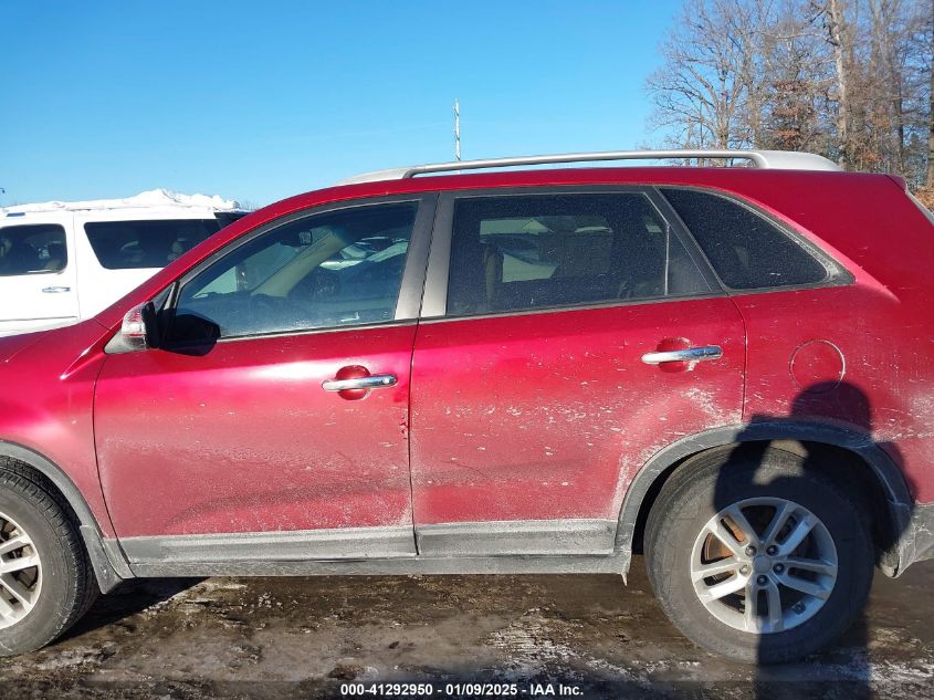 VIN 5XYKT4A60FG626399 2015 KIA Sorento, LX no.14