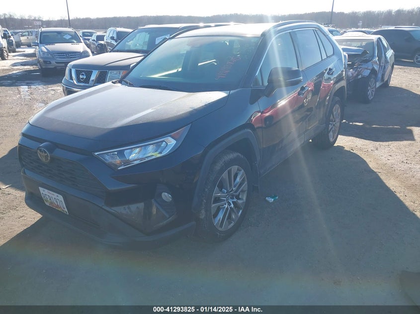 2019 TOYOTA RAV4 XLE PREMIUM - JTMA1RFV0KD515763