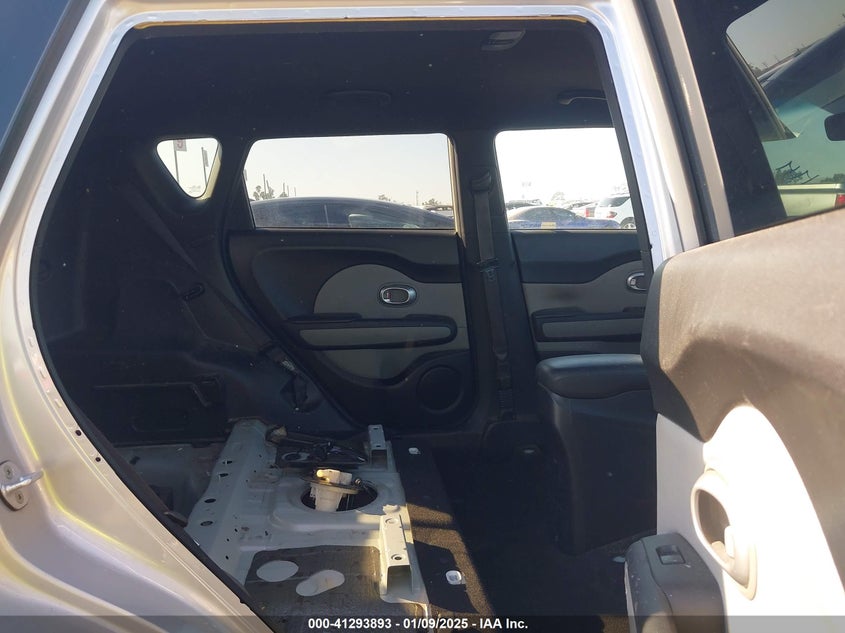 2014 KIA SOUL VIN: KNDJN2A24E7742532