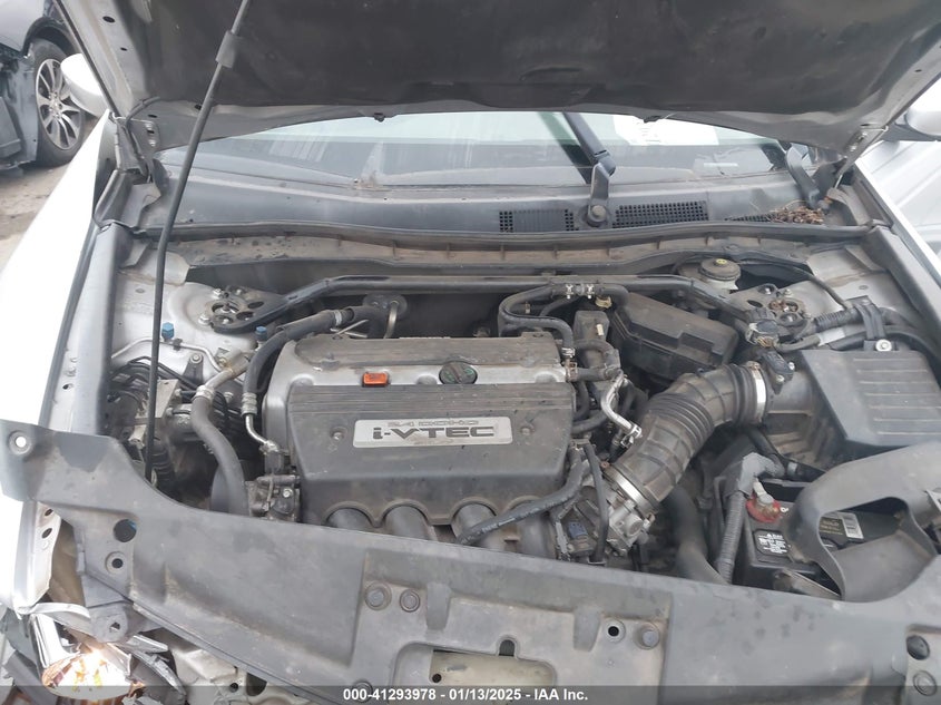 2008 HONDA ACCORD VIN: 1HGCP26878A027401