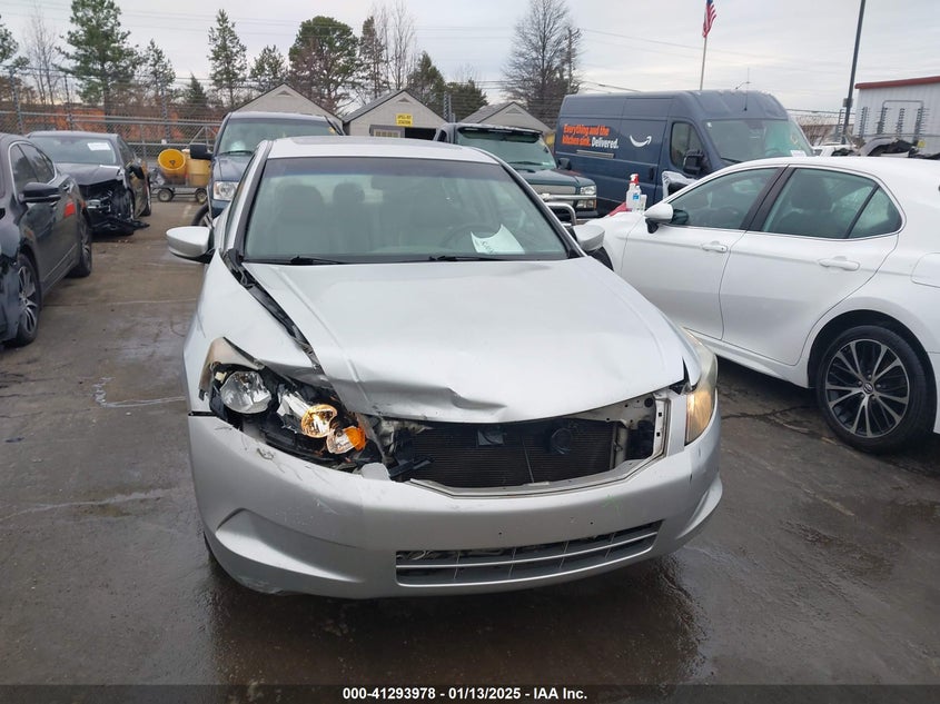 2008 HONDA ACCORD VIN: 1HGCP26878A027401