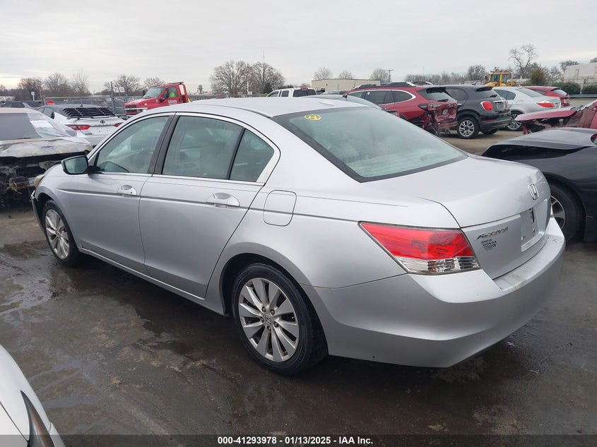 2008 HONDA ACCORD VIN: 1HGCP26878A027401