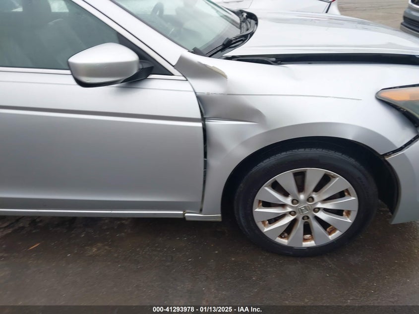 2008 HONDA ACCORD VIN: 1HGCP26878A027401