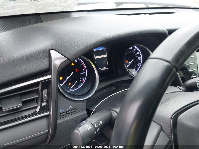2019 TOYOTA CAMRY VIN: 4T1B11HK2KU751268