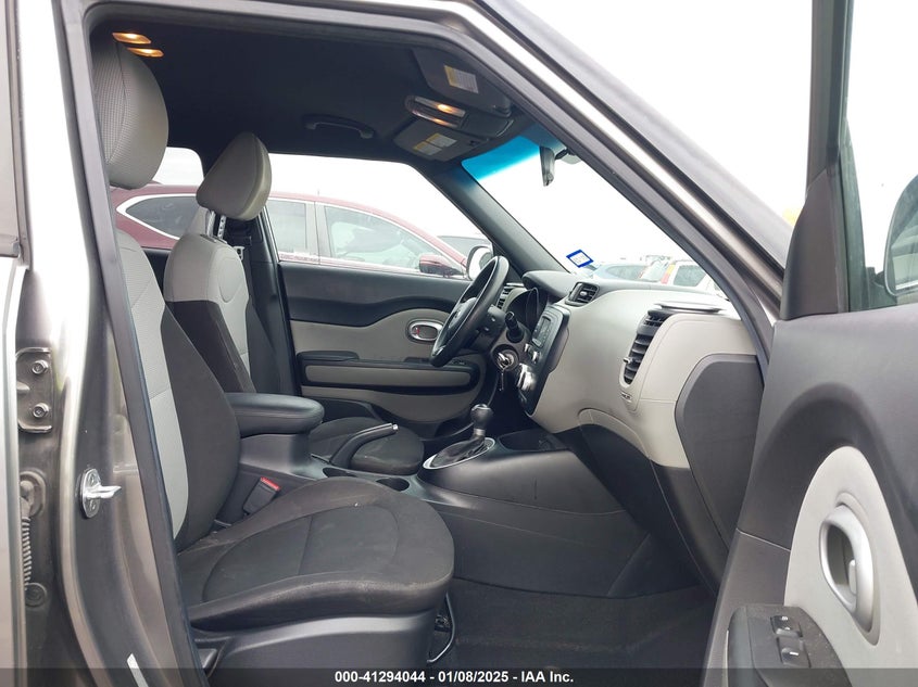 2016 KIA SOUL - KNDJN2A22G7395396