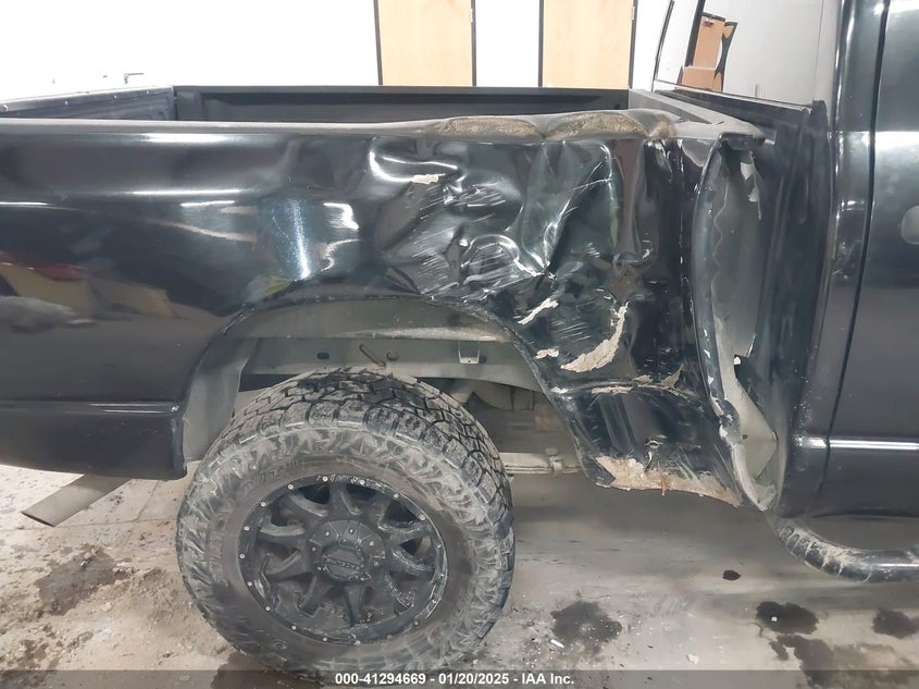 2008 DODGE RAM 1500 VIN: 1D7HU18238J220585